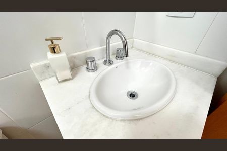 Apartamento à venda com 107m², 3 quartos e 3 vagas Apartamento à venda com 107m², 3 quartos e 3 vagasBanheiro da Suíte 3