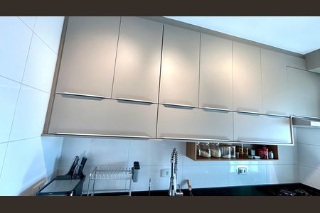 Apartamento à venda com 107m², 3 quartos e 3 vagas Apartamento à venda com 107m², 3 quartos e 3 vagasCozinha