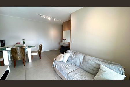 Apartamento à venda com 107m², 3 quartos e 3 vagas Apartamento à venda com 107m², 3 quartos e 3 vagasSala