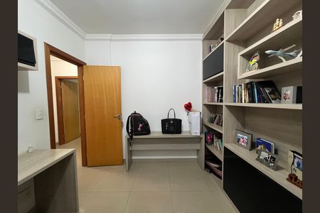 Apartamento à venda com 140m², 4 quartos e 2 vagas