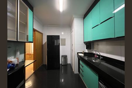 Apartamento à venda com 140m², 4 quartos e 2 vagas