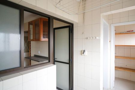 Apartamento à venda com 98m², 3 quartos e 2 vagasÁrea de serviço