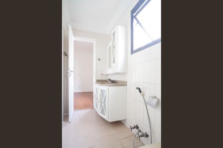 Apartamento à venda com 98m², 3 quartos e 2 vagasBanheiro da suíte