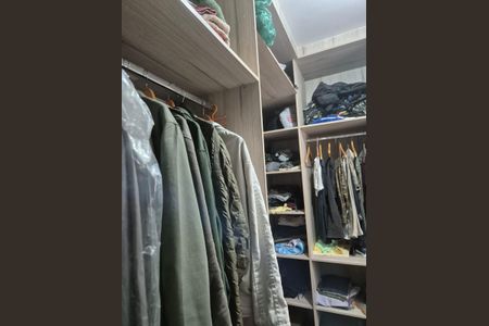 Closet de casa à venda com 5 quartos, 161m² em Jardim Bom Clima, Guarulhos