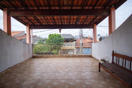 Casa para alugar com 162m², 5 quartos e 2 vagas Casa para alugar com 162m², 5 quartos e 2 vagasVaranda do Quarto 2