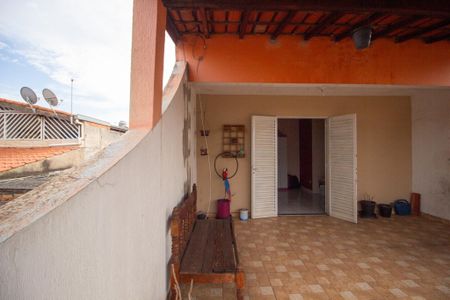 Casa para alugar com 162m², 5 quartos e 2 vagas Casa para alugar com 162m², 5 quartos e 2 vagasVaranda do Quarto 2