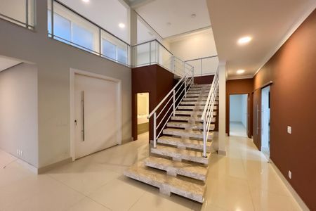 Casa de condomínio à venda com 710m², 6 quartos e 5 vagas Casa de condomínio à venda com 710m², 6 quartos e 5 vagasEscada da Sala