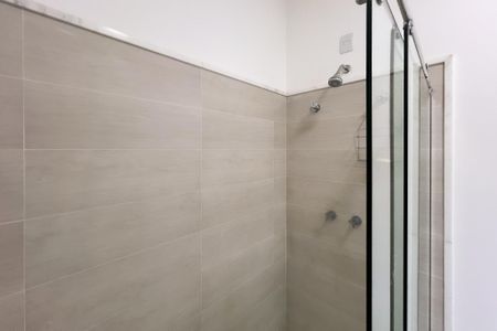 Casa de condomínio à venda com 710m², 6 quartos e 5 vagas Casa de condomínio à venda com 710m², 6 quartos e 5 vagasBanheiro da Suíte 2
