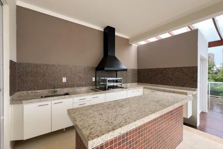 Casa de condomínio à venda com 710m², 6 quartos e 5 vagas Casa de condomínio à venda com 710m², 6 quartos e 5 vagasChurrasqueira