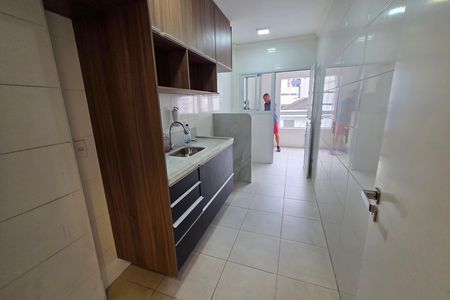 Cozinha de apartamento para alugar com 1 quarto, 33m² em Boqueirão, Praia Grande