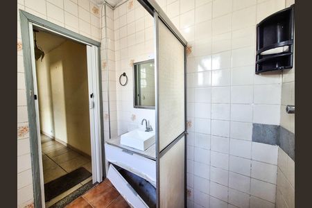 Banheiro de apartamento à venda com 2 quartos, 55m² em Campos Elíseos, São Paulo
