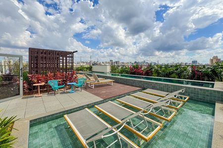 Studio para alugar com 24m², 1 quarto e sem vaga Studio para alugar com 24m², 1 quarto e sem vagaÁrea comum - Piscina