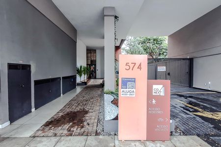 Studio para alugar com 24m², 1 quarto e sem vaga Studio para alugar com 24m², 1 quarto e sem vagaFachada com Plaquinha