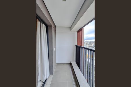 Varanda de kitnet/studio para alugar com 1 quarto, 24m² em Liberdade, São Paulo