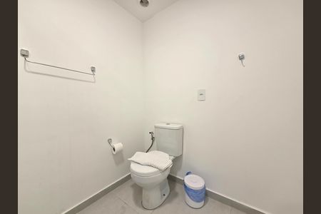 Studio para alugar com 30m², 1 quarto e sem vaga Studio para alugar com 30m², 1 quarto e sem vagaBanheiro