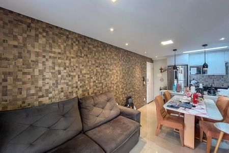 Sala de apartamento para alugar com 3 quartos, 63m² em Jardim Celeste, São Paulo