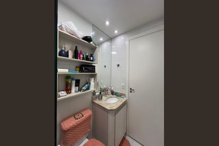 Banheiro Social de apartamento para alugar com 3 quartos, 63m² em Jardim Celeste, São Paulo