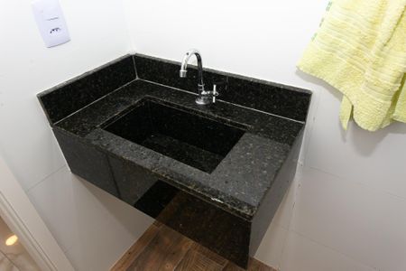 Banheiro de apartamento à venda com 2 quartos, 50m² em Vila Formosa, São Paulo