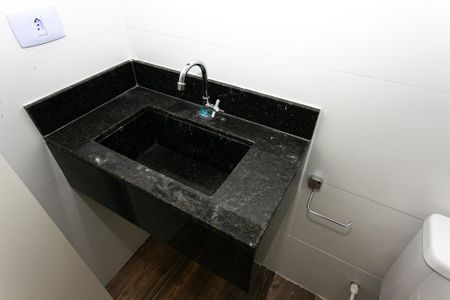 Apartamento à venda com 47m², 2 quartos e 1 vaga Apartamento à venda com 47m², 2 quartos e 1 vagaBanheiro