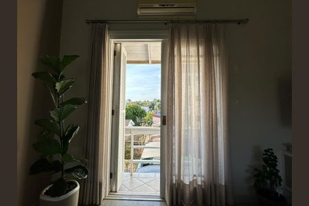 Varanda do Suíte de casa à venda com 3 quartos, 145m² em Sarandi, Porto Alegre