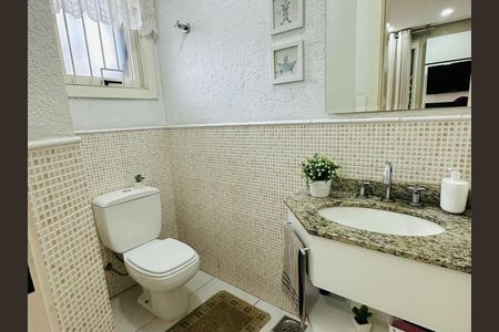 Banheiro de casa à venda com 3 quartos, 145m² em Sarandi, Porto Alegre
