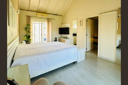 Casa à venda com 145m², 3 quartos e 2 vagasSuíte
