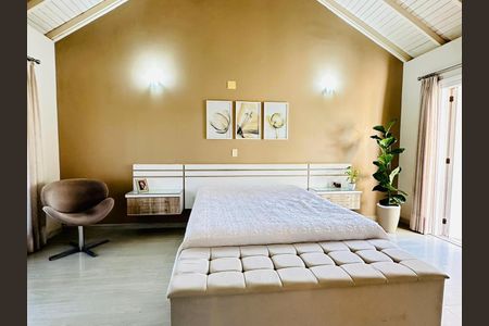 Casa à venda com 145m², 3 quartos e 2 vagasSuíte