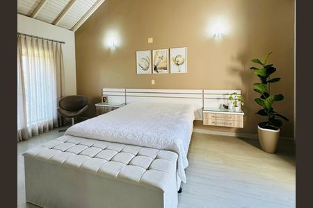 Casa à venda com 145m², 3 quartos e 2 vagasSuíte