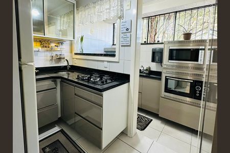 Cozinha de casa à venda com 3 quartos, 145m² em Sarandi, Porto Alegre