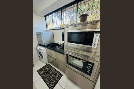 Cozinha de casa à venda com 3 quartos, 145m² em Sarandi, Porto Alegre