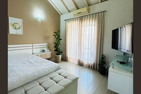 Casa à venda com 145m², 3 quartos e 2 vagasSuíte