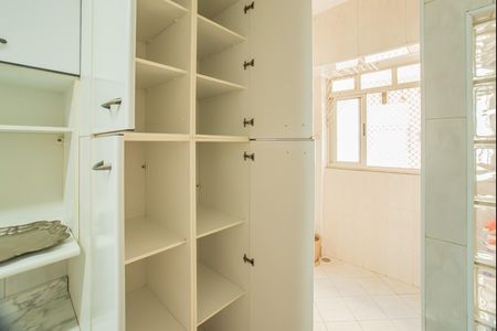 Apartamento para alugar com 83m², 3 quartos e 2 vagas Apartamento para alugar com 83m², 3 quartos e 2 vagasCozinha