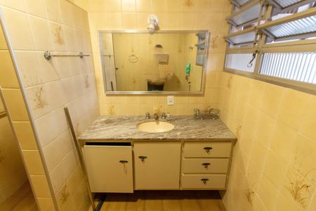Apartamento para alugar com 90m², 2 quartos e sem vaga Apartamento para alugar com 90m², 2 quartos e sem vagaBanheiro