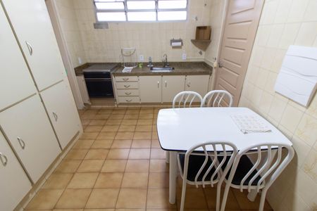 Apartamento para alugar com 90m², 2 quartos e sem vaga Apartamento para alugar com 90m², 2 quartos e sem vagaCozinha