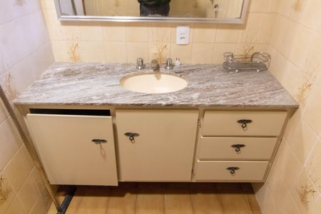 Apartamento para alugar com 90m², 2 quartos e sem vaga Apartamento para alugar com 90m², 2 quartos e sem vagaBanheiro