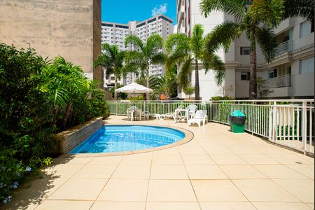 Apartamento à venda com 52m², 2 quartos e 1 vaga Apartamento à venda com 52m², 2 quartos e 1 vagaÁrea comum - Piscina
