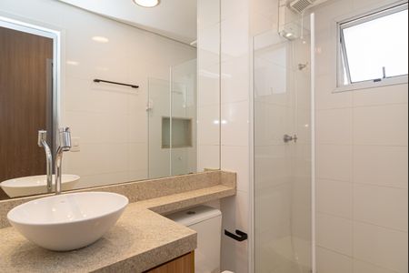 Apartamento à venda com 52m², 2 quartos e 1 vaga Apartamento à venda com 52m², 2 quartos e 1 vagaBanheiro