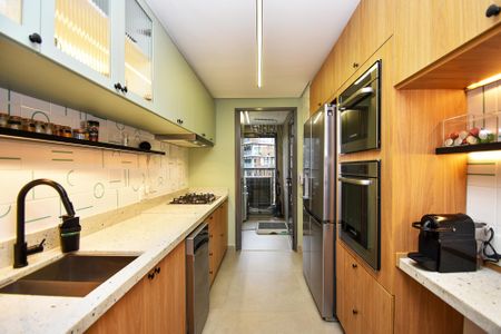 cozinha de apartamento para alugar com 2 quartos, 111m² em Sumarezinho, São Paulo