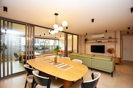 Sala de jantar de apartamento para alugar com 2 quartos, 111m² em Sumarezinho, São Paulo