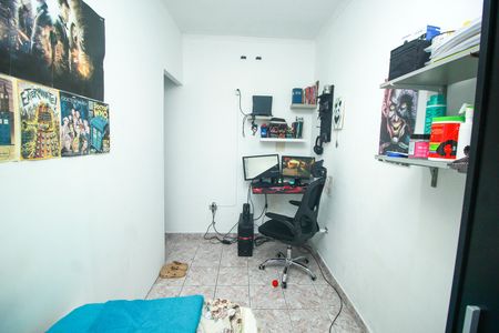Casa à venda com 302m², 4 quartos e 2 vagas Casa à venda com 302m², 4 quartos e 2 vagasQuarto 2