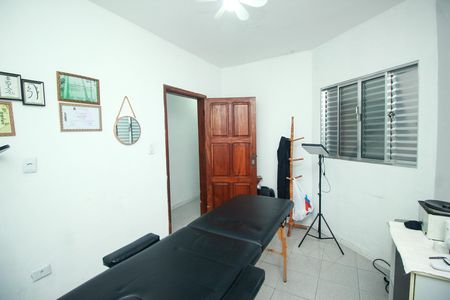 Casa à venda com 302m², 4 quartos e 2 vagas Casa à venda com 302m², 4 quartos e 2 vagasQuarto 3 - Casa 2