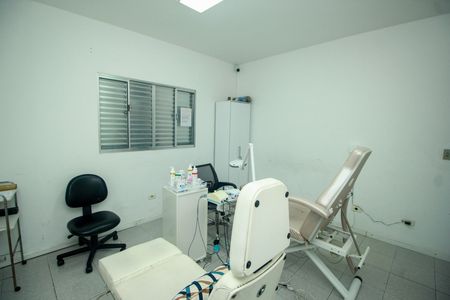 Casa à venda com 302m², 4 quartos e 2 vagas Casa à venda com 302m², 4 quartos e 2 vagasQuarto 2 - Casa 2