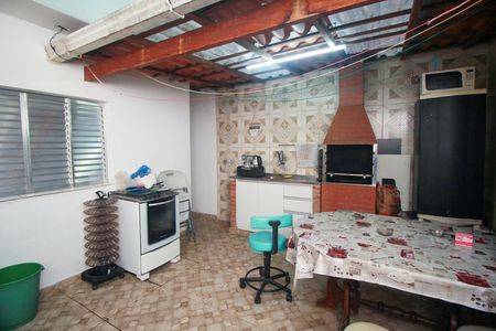 Casa à venda com 302m², 4 quartos e 2 vagas Casa à venda com 302m², 4 quartos e 2 vagasÁrea gourmet