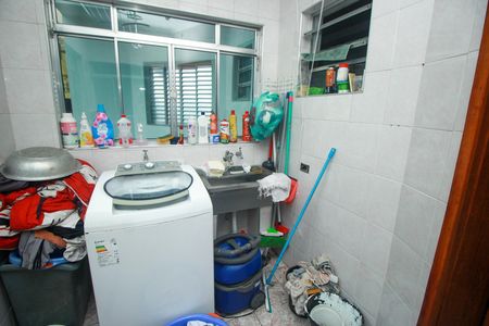 Área de Serviço de casa à venda com 4 quartos, 302m² em Vila Linda, Santo André