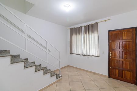 Sala de casa para alugar com 2 quartos, 70m² em Cidade Líder, São Paulo