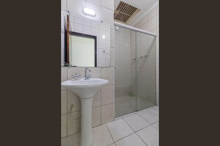 Casa à venda com 70m², 2 quartos e 2 vagas Casa à venda com 70m², 2 quartos e 2 vagasBanheiro