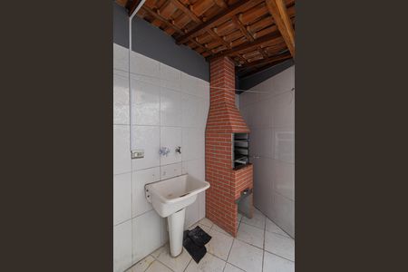 Casa à venda com 70m², 2 quartos e 2 vagas Casa à venda com 70m², 2 quartos e 2 vagasÁrea de Serviço e Churrasqueira