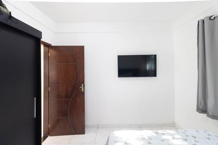 Quarto 1 de casa para alugar com 2 quartos, 74m² em Campo Grande, Rio de Janeiro