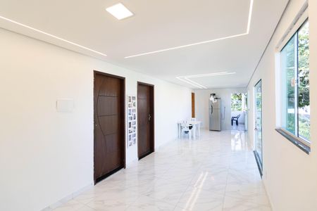 Sala de casa para alugar com 2 quartos, 74m² em Campo Grande, Rio de Janeiro