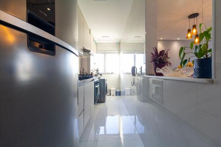 Apartamento à venda com 50m², 2 quartos e 1 vaga Apartamento à venda com 50m², 2 quartos e 1 vagaCozinha e Área de Serviço